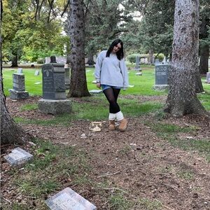 Meet your Posher, Monday